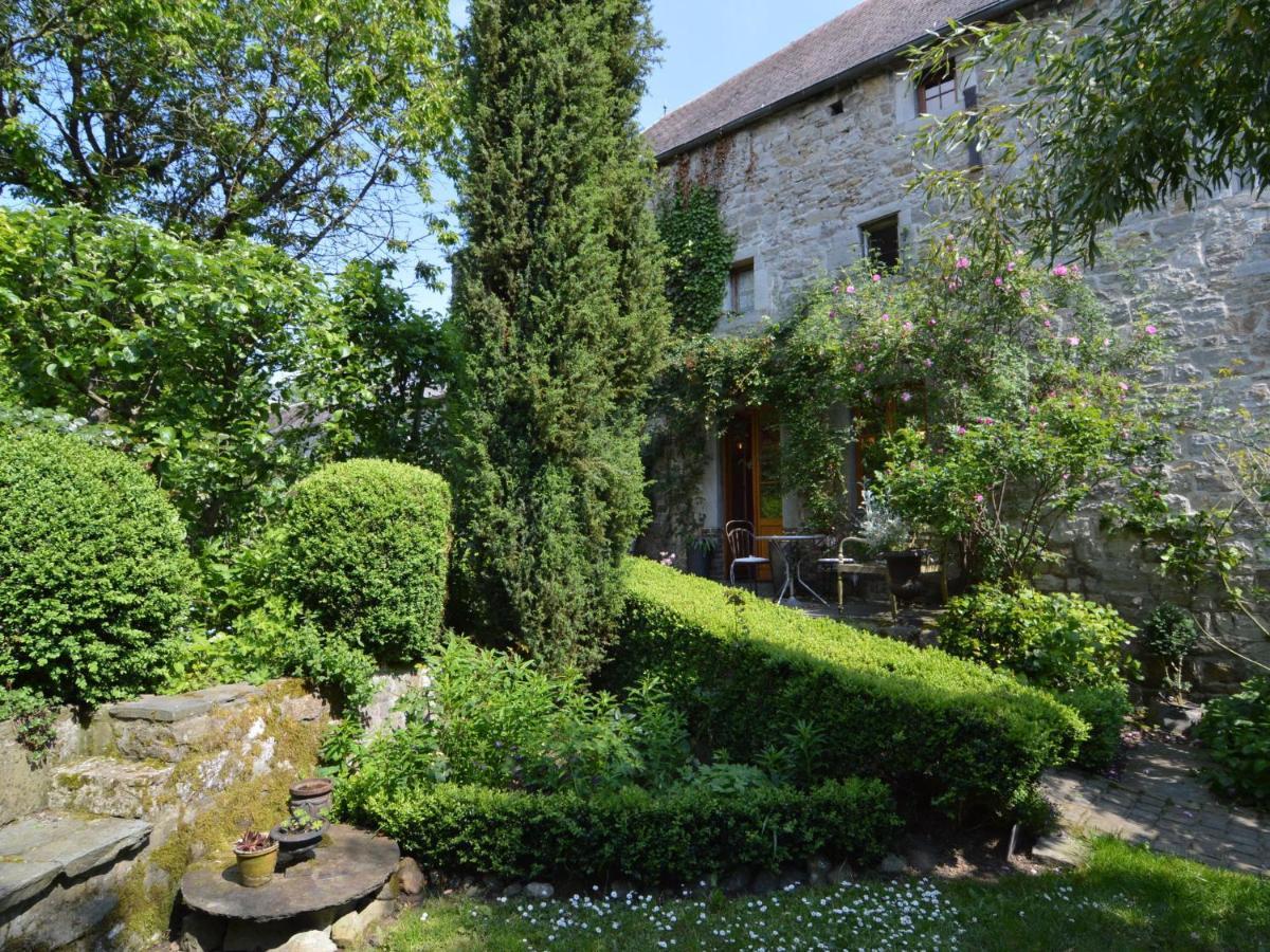 Enchanting Cottage With Terrace Garden Hamoir Exterior photo